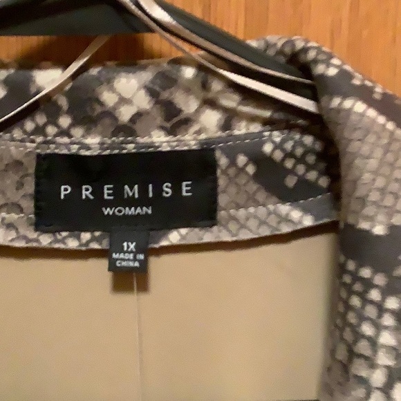 Premise Woman faux suede reptile print jacket - Picture 3 of 5